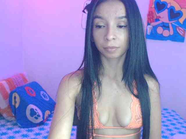charlotehere webcam