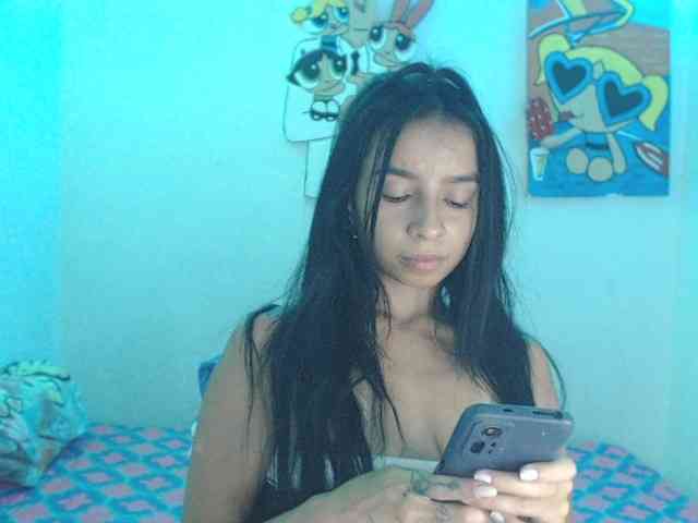 charlotehere webcam