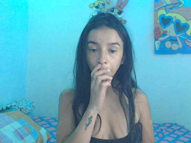 charlotehere webcam