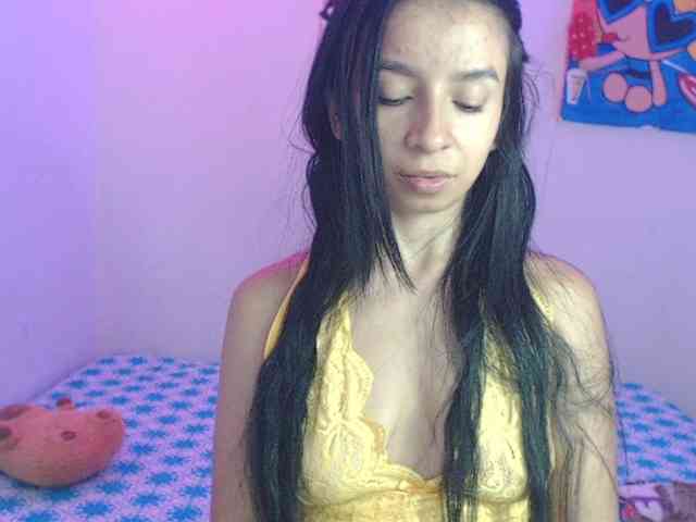 charlotehere webcam