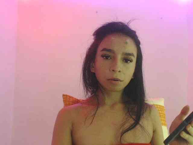 charlotehere webcam