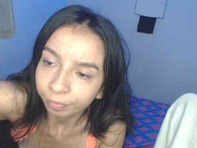 charlotehere webcam