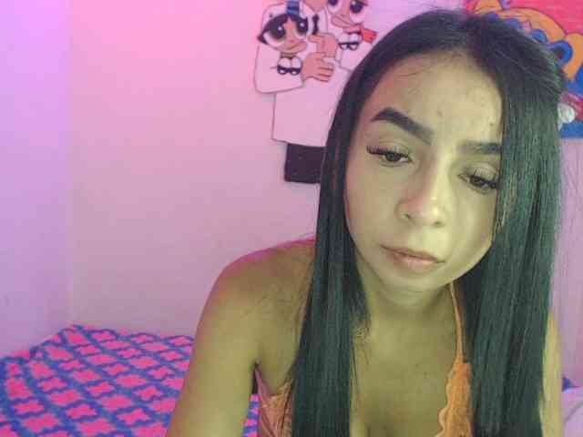 charlotehere webcam