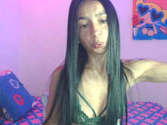 charlotehere webcam