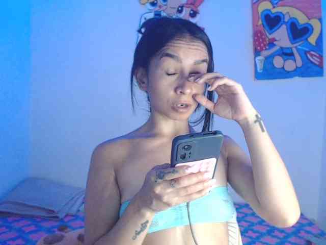 charlotehere webcam