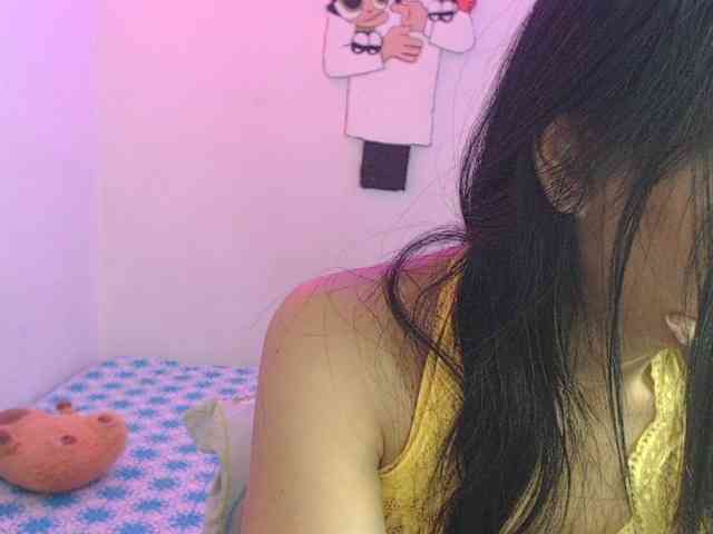 Model: charlotehere