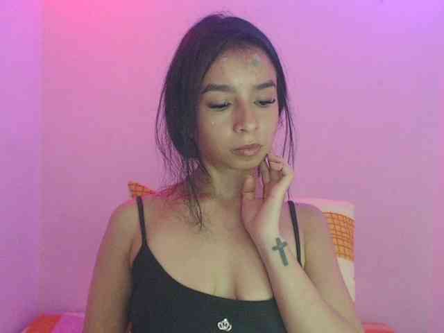 charlotehere webcam