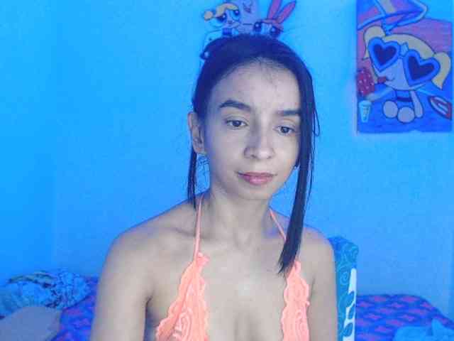 charlotehere webcam