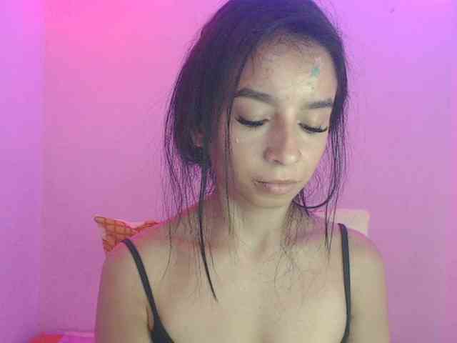 charlotehere webcam