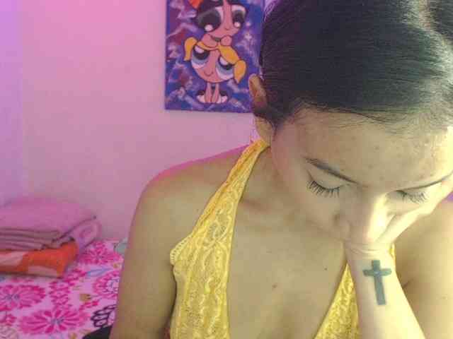 charlotehere webcam