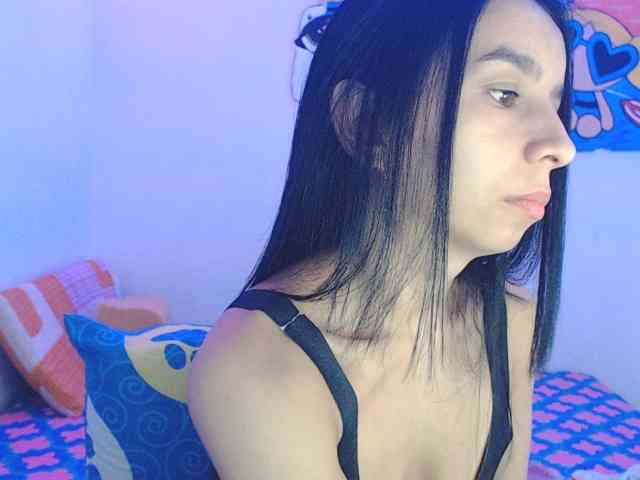 charlotehere webcam