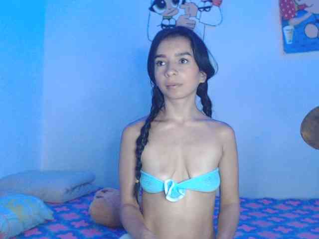 charlotehere webcam
