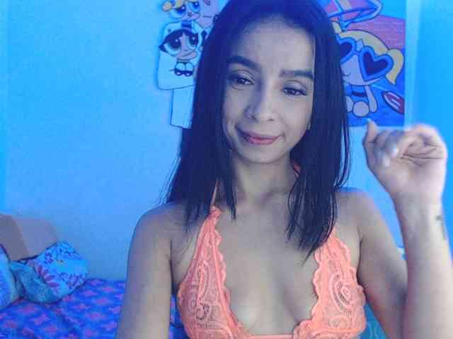 charlotehere webcam