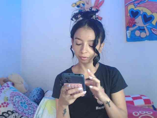 charlotehere webcam