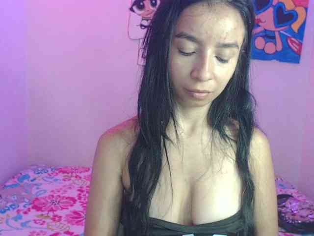 charlotehere webcam
