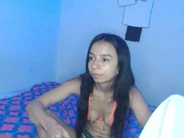 charlotehere webcam