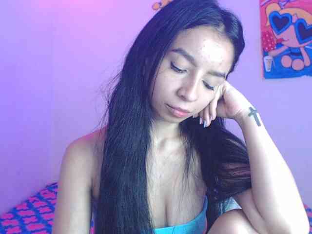 charlotehere webcam