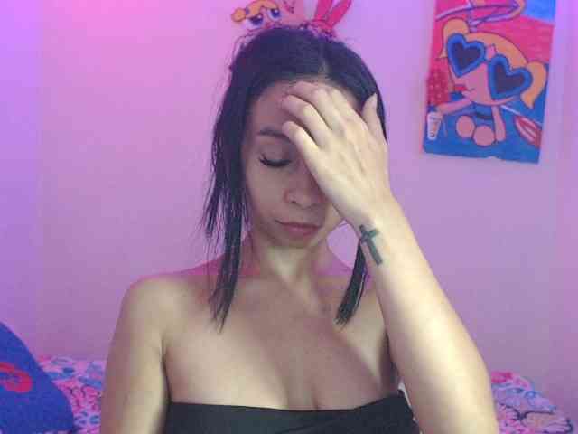 charlotehere webcam