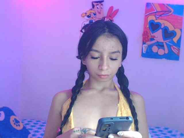 charlotehere webcam