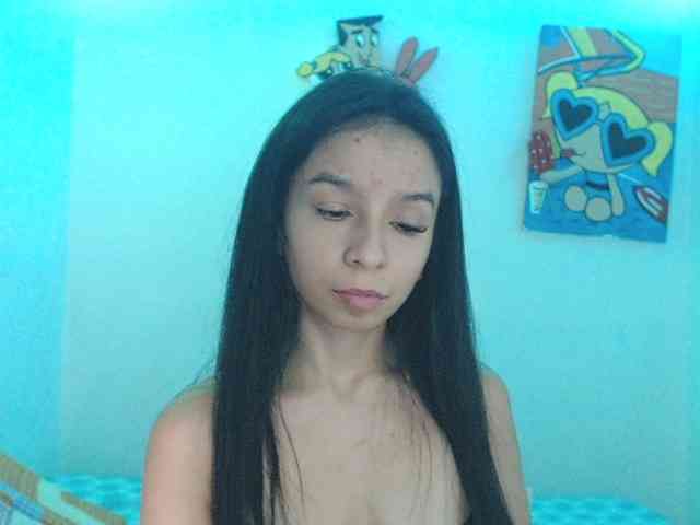 charlotehere webcam