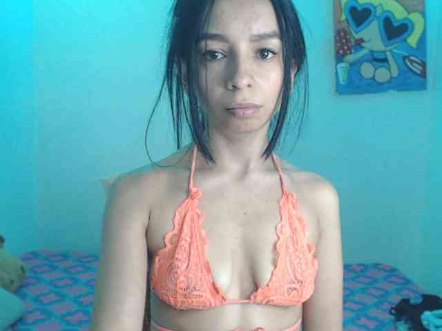charlotehere webcam