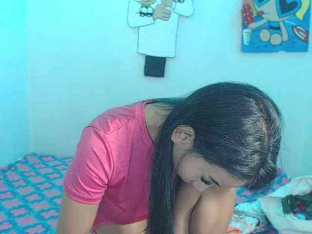 charlotehere webcam