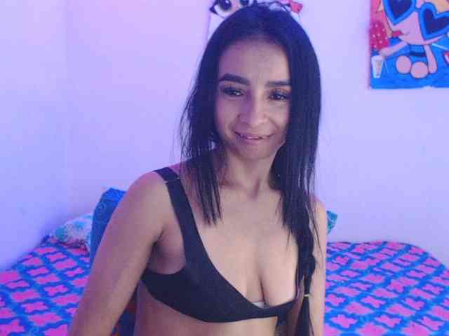 charlotehere webcam