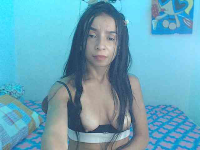 charlotehere webcam