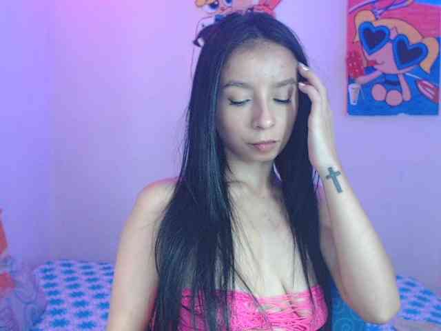 charlotehere webcam
