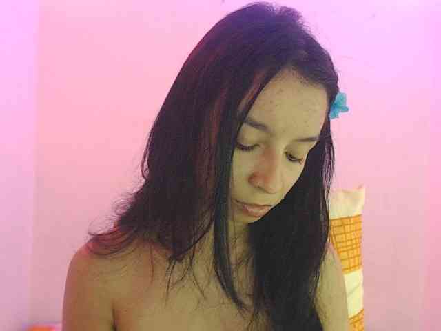 charlotehere webcam