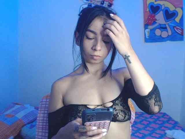 charlotehere webcam