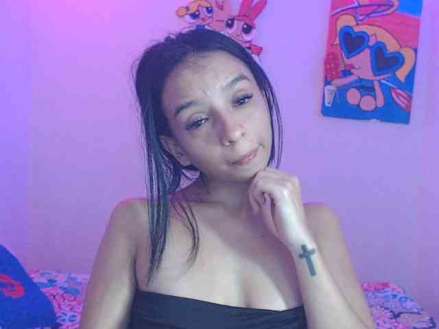 charlotehere webcam