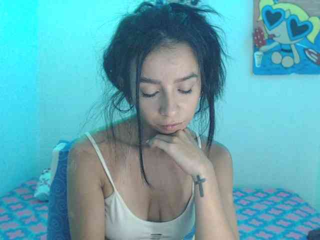 charlotehere webcam