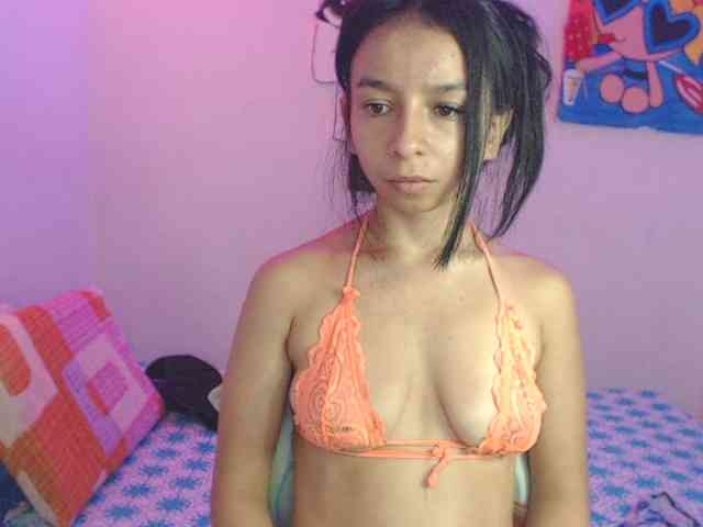 charlotehere webcam