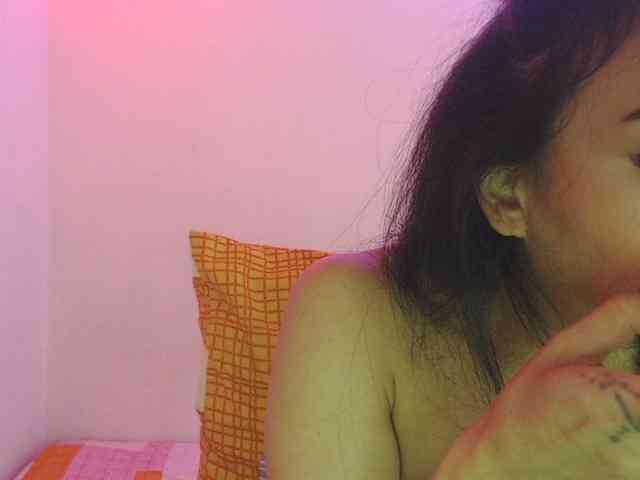 charlotehere webcam