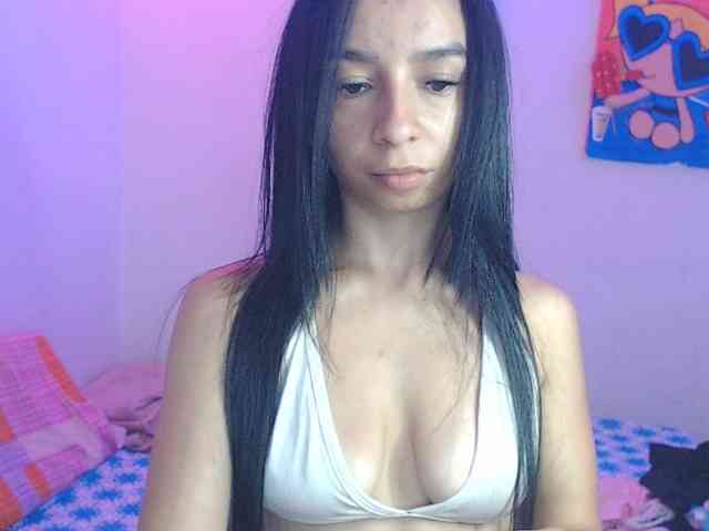 charlotehere webcam