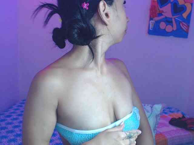 charlotehere webcam
