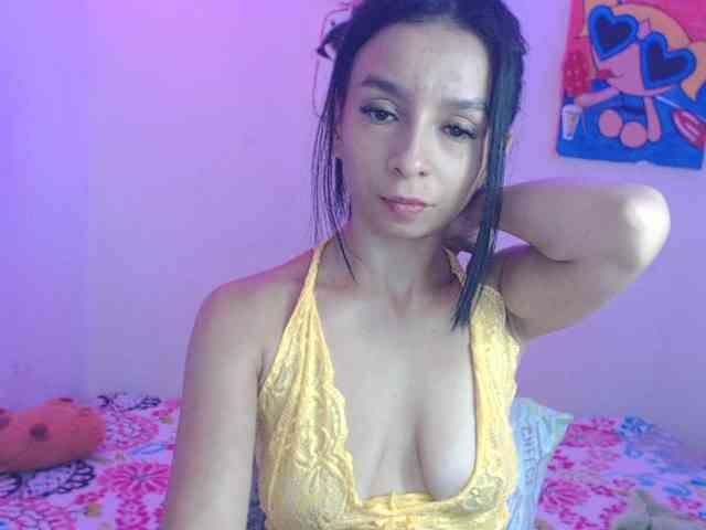 charlotehere webcam