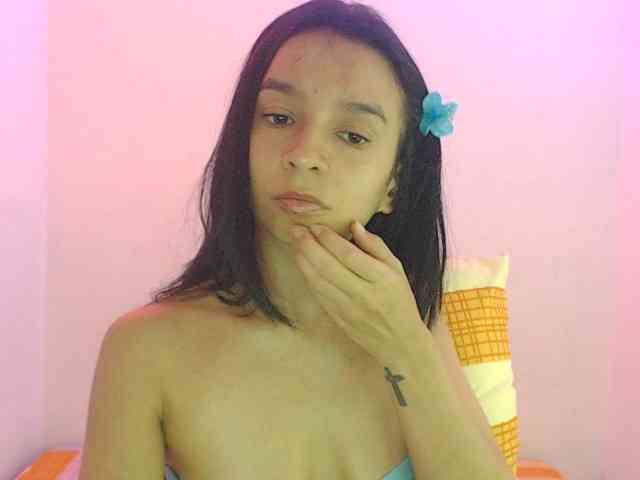 charlotehere webcam