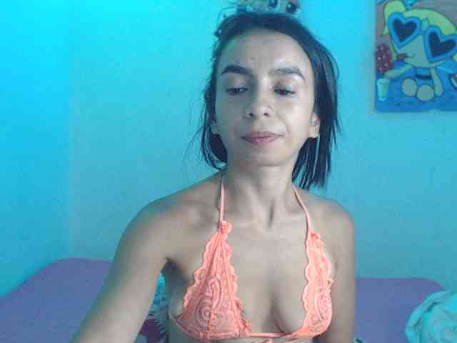 charlotehere webcam