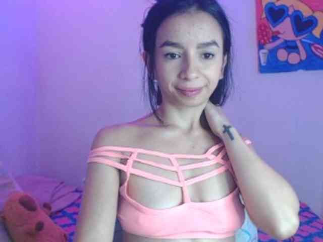 charlotehere webcam
