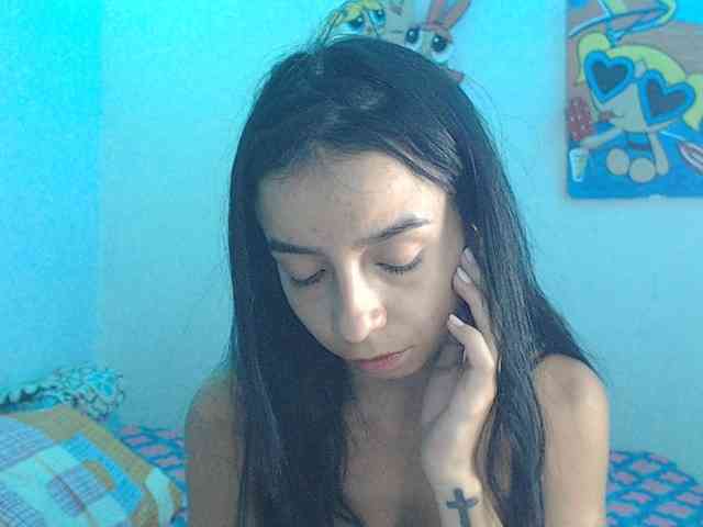 charlotehere webcam