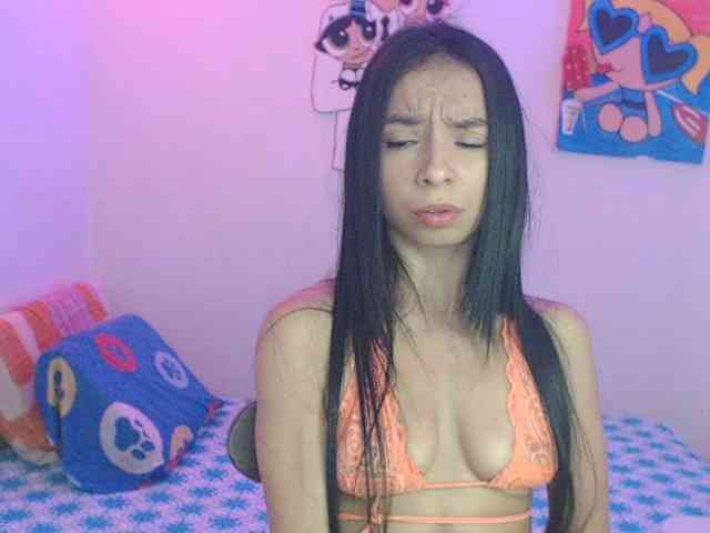 charlotehere webcam