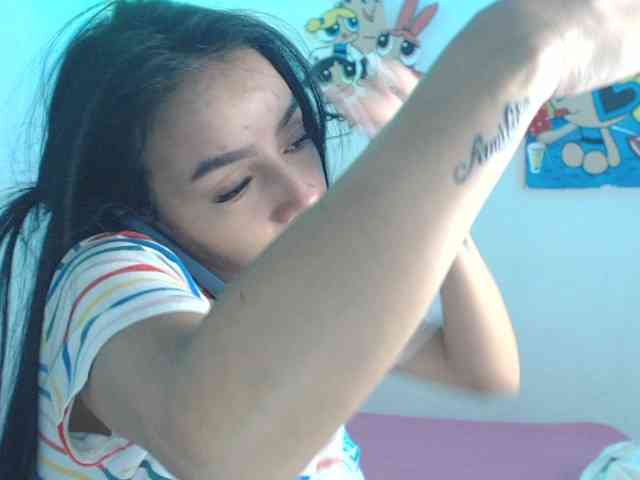 charlotehere webcam