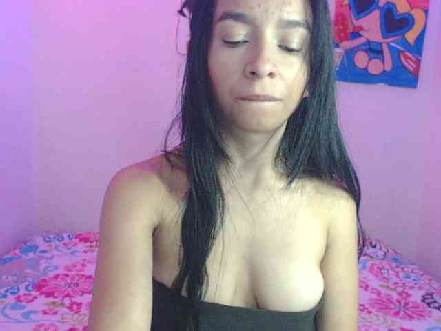 charlotehere webcam