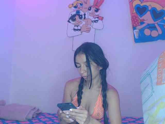 charlotehere webcam
