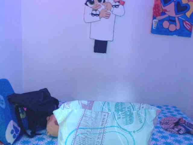 charlotehere webcam