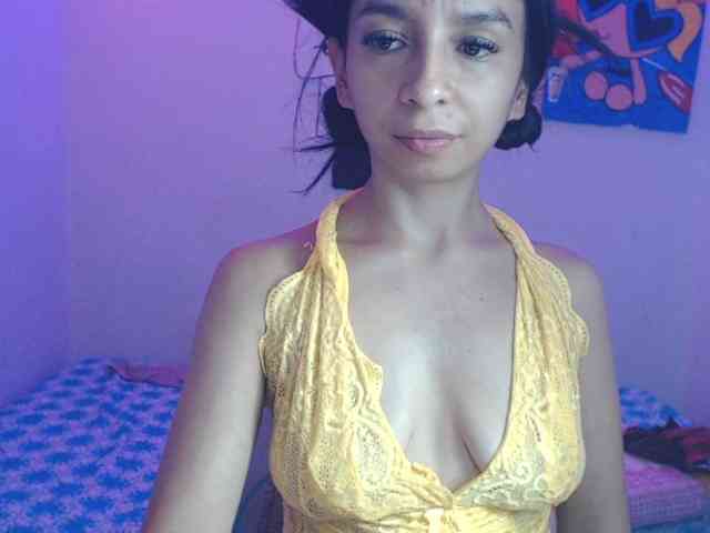 charlotehere webcam