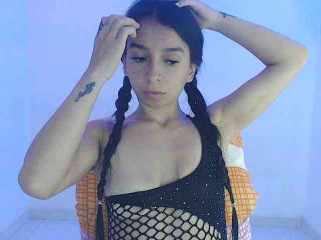 charlotehere webcam