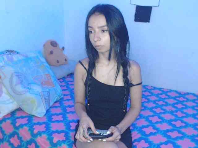 charlotehere webcam